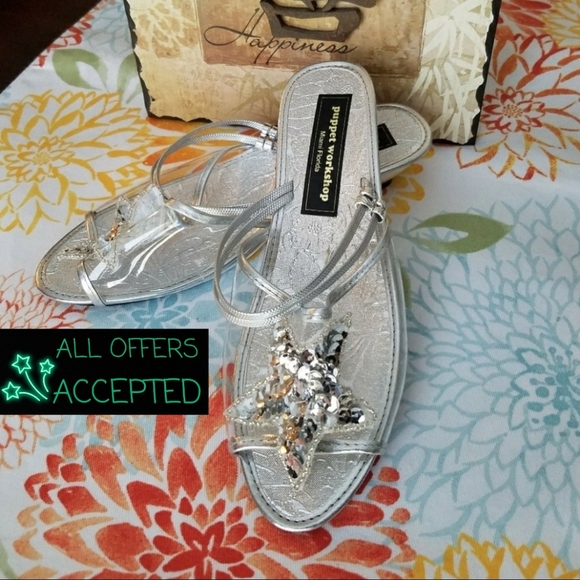 🌟Girls Silver and White Star Mini Heels! New! - Picture 1 of 5